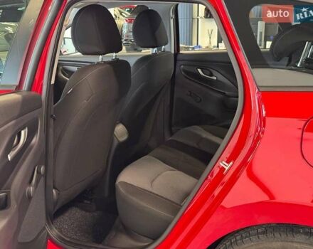 Красный Хендай i30, объемом двигателя 1.58 л и пробегом 108 тыс. км за 16190 $, фото 24 на Automoto.ua