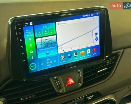 Красный Хендай i30, объемом двигателя 1.58 л и пробегом 108 тыс. км за 16190 $, фото 19 на Automoto.ua