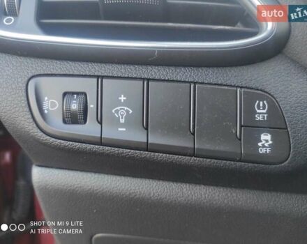 Красный Хендай i30, объемом двигателя 1.5 л и пробегом 33 тыс. км за 16700 $, фото 8 на Automoto.ua