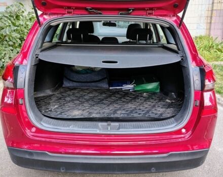 Красный Хендай i30, объемом двигателя 1.5 л и пробегом 33 тыс. км за 18000 $, фото 5 на Automoto.ua