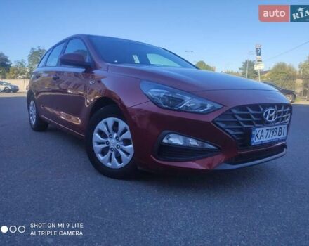 Красный Хендай i30, объемом двигателя 1.5 л и пробегом 33 тыс. км за 16700 $, фото 6 на Automoto.ua