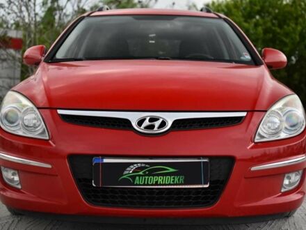 Хендай i30 2008 в Кривом Роге на Automoto.ua Красный Хендай i30, объемом двигателя 1.6 л и пробегом 197 тыс. км за 5999 $, фото 1 на Automoto.ua