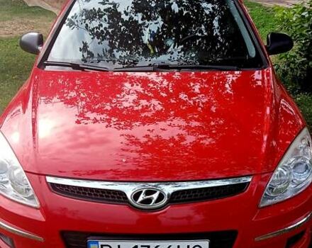 Червоний Хендай i30, об'ємом двигуна 1.6 л та пробігом 288 тис. км за 4800 $, фото 1 на Automoto.ua
