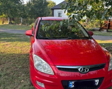 Красный Хендай i30, объемом двигателя 1.6 л и пробегом 284 тыс. км за 4492 $, фото 1 на Automoto.ua