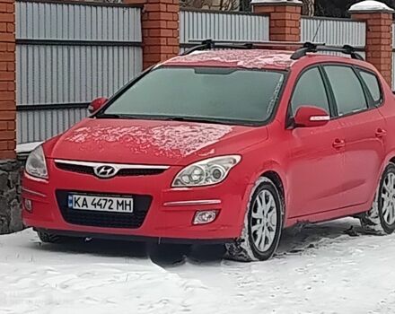 Красный Хендай i30, объемом двигателя 1.6 л и пробегом 260 тыс. км за 5050 $, фото 1 на Automoto.ua