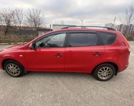Червоний Хендай i30, об'ємом двигуна 1.4 л та пробігом 245 тис. км за 5700 $, фото 1 на Automoto.ua
