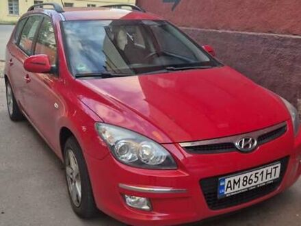 Красный Хендай i30, объемом двигателя 1.4 л и пробегом 189 тыс. км за 6500 $, фото 1 на Automoto.ua