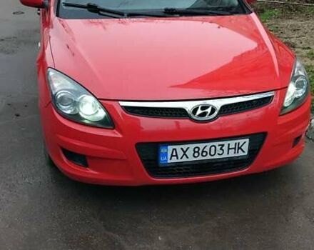 Красный Хендай i30, объемом двигателя 1.4 л и пробегом 235 тыс. км за 5099 $, фото 1 на Automoto.ua