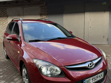Хендай i30 2011 у Кривому Розі на Automoto.ua Червоний Хендай i30, об'ємом двигуна 1.6 л та пробігом 196 тис. км за 7200 $, фото 1 на Automoto.ua