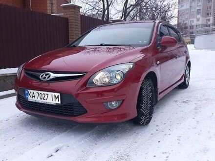 Хендай i30 2011 в Виннице на Automoto.ua Красный Хендай i30, объемом двигателя 1.4 л и пробегом 86 тыс. км за 7200 $, фото 1 на Automoto.ua
