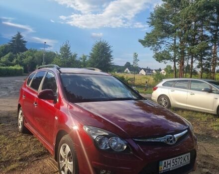 Красный Хендай i30, объемом двигателя 1.59 л и пробегом 77 тыс. км за 8200 $, фото 1 на Automoto.ua