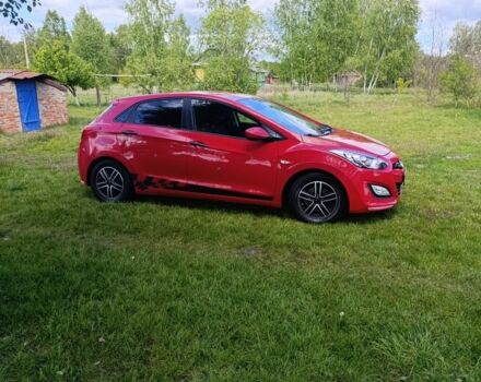 Червоний Хендай i30, об'ємом двигуна 1.4 л та пробігом 116 тис. км за 6600 $, фото 1 на Automoto.ua