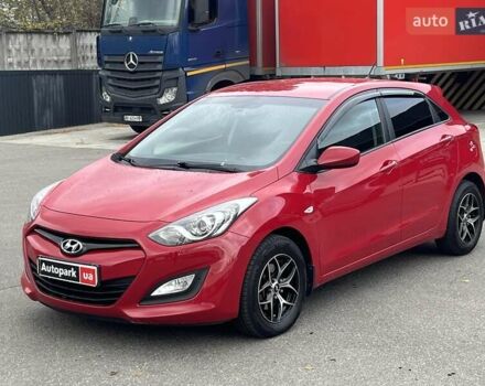 Хендай i30 2013 в Киеве на Automoto.ua Красный Хендай i30, объемом двигателя 1.4 л и пробегом 122 тыс. км за 9790 $, фото 1 на Automoto.ua