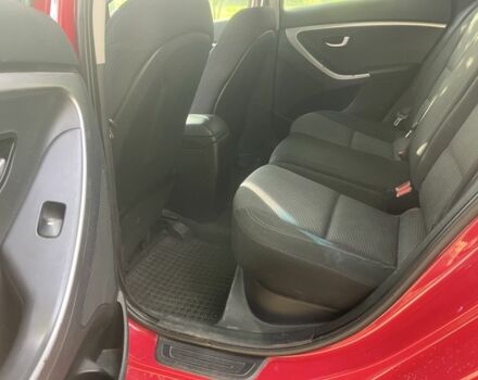 Красный Хендай i30, объемом двигателя 1.4 л и пробегом 145 тыс. км за 8000 $, фото 1 на Automoto.ua