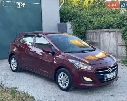 Красный Хендай i30, объемом двигателя 1.59 л и пробегом 84 тыс. км за 13650 $, фото 1 на Automoto.ua