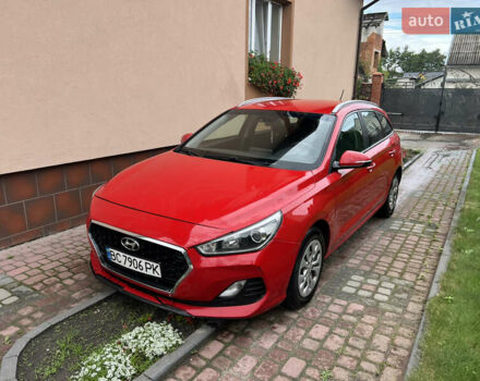 Червоний Хендай i30, об'ємом двигуна 1.6 л та пробігом 144 тис. км за 12800 $, фото 1 на Automoto.ua