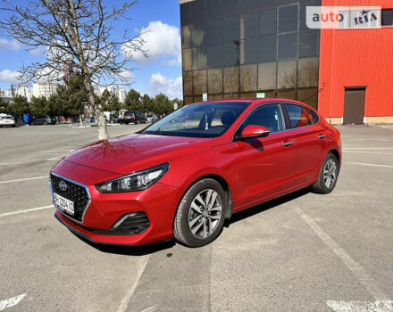 Червоний Хендай i30, об'ємом двигуна 1.35 л та пробігом 65 тис. км за 16500 $, фото 1 на Automoto.ua