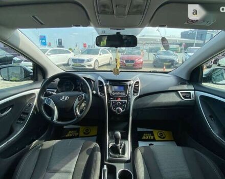 Хендай i30, объемом двигателя 1.6 л и пробегом 201 тыс. км за 8200 $, фото 12 на Automoto.ua