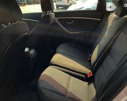 Хендай i30, объемом двигателя 1.6 л и пробегом 201 тыс. км за 8200 $, фото 19 на Automoto.ua