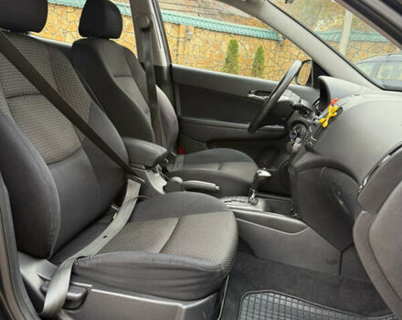 Хендай i30, объемом двигателя 1.6 л и пробегом 198 тыс. км за 6699 $, фото 7 на Automoto.ua