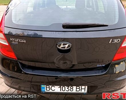 Хендай i30, объемом двигателя 1.4 л и пробегом 311 тыс. км за 5300 $, фото 3 на Automoto.ua
