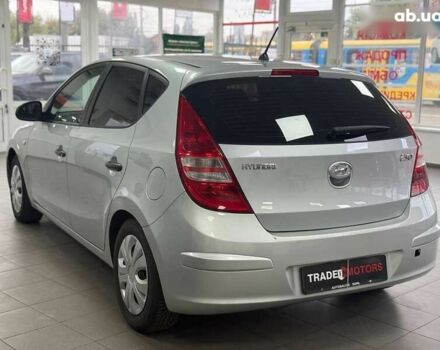 Хендай i30, объемом двигателя 1.4 л и пробегом 202 тыс. км за 5990 $, фото 13 на Automoto.ua