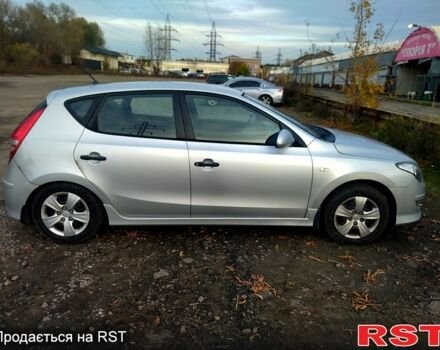 Хендай i30, об'ємом двигуна 1.4 л та пробігом 289 тис. км за 6500 $, фото 4 на Automoto.ua