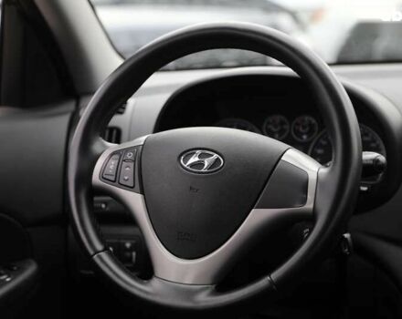Хендай i30, объемом двигателя 1.6 л и пробегом 177 тыс. км за 8700 $, фото 11 на Automoto.ua