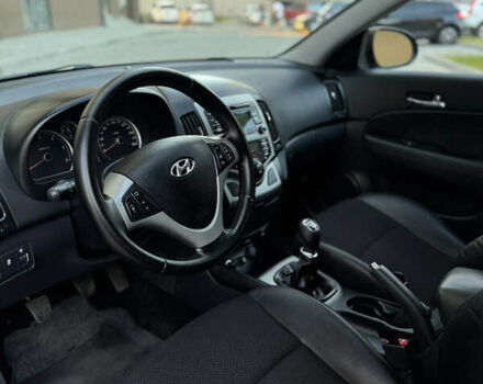 Хендай i30, объемом двигателя 0 л и пробегом 235 тыс. км за 6800 $, фото 20 на Automoto.ua