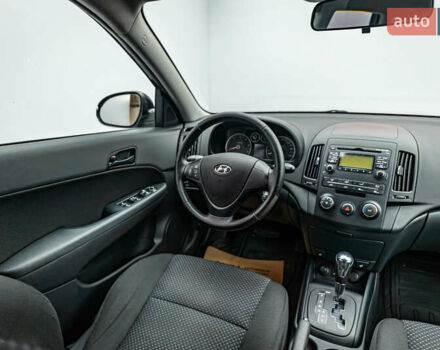 Хендай i30, объемом двигателя 1.6 л и пробегом 129 тыс. км за 9021 $, фото 10 на Automoto.ua