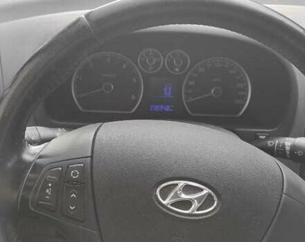 Хендай i30, объемом двигателя 1.6 л и пробегом 240 тыс. км за 6200 $, фото 4 на Automoto.ua