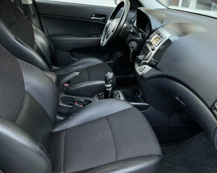 Хендай i30, объемом двигателя 0 л и пробегом 235 тыс. км за 6800 $, фото 25 на Automoto.ua
