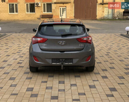 Хендай i30, объемом двигателя 1.58 л и пробегом 175 тыс. км за 8900 $, фото 3 на Automoto.ua