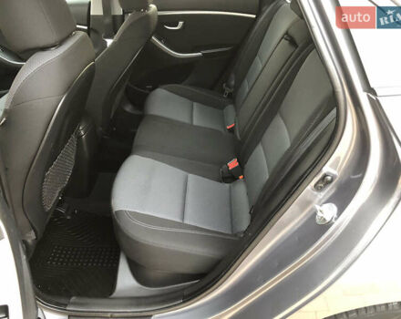 Хендай i30, объемом двигателя 1.58 л и пробегом 175 тыс. км за 8900 $, фото 9 на Automoto.ua