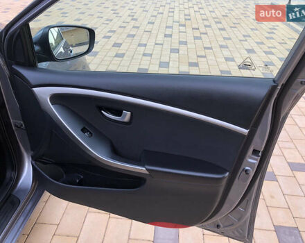 Хендай i30, объемом двигателя 1.58 л и пробегом 175 тыс. км за 8900 $, фото 8 на Automoto.ua