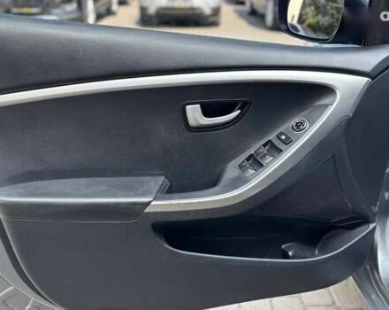 Хендай i30, об'ємом двигуна 1.6 л та пробігом 153 тис. км за 9300 $, фото 6 на Automoto.ua