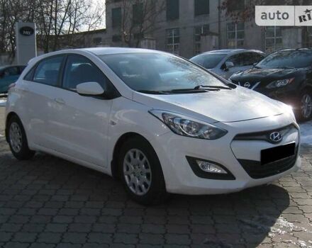 Хендай i30, объемом двигателя 1.4 л и пробегом 148 тыс. км за 7700 $, фото 3 на Automoto.ua