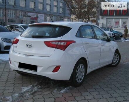 Хендай i30, объемом двигателя 1.4 л и пробегом 148 тыс. км за 7700 $, фото 4 на Automoto.ua