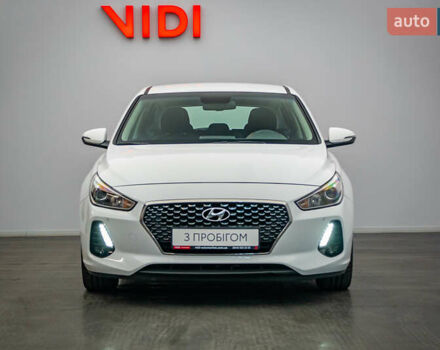 Хендай i30, объемом двигателя 1.6 л и пробегом 71 тыс. км за 16840 $, фото 4 на Automoto.ua