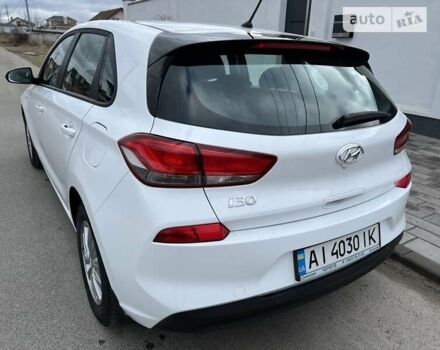 Хендай i30, об'ємом двигуна 1.59 л та пробігом 68 тис. км за 16700 $, фото 16 на Automoto.ua