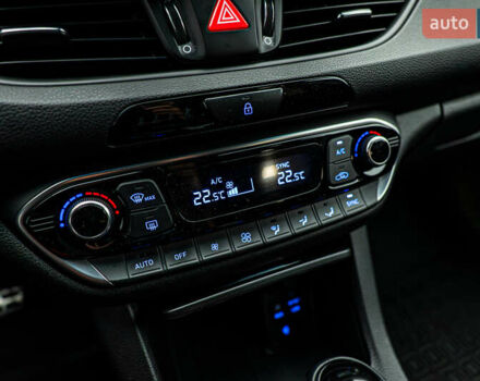 Хендай i30, объемом двигателя 1.6 л и пробегом 71 тыс. км за 16840 $, фото 17 на Automoto.ua