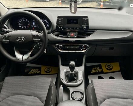 Хендай i30, объемом двигателя 1.5 л и пробегом 48 тыс. км за 14000 $, фото 20 на Automoto.ua