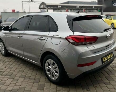 Хендай i30, объемом двигателя 1.5 л и пробегом 48 тыс. км за 14000 $, фото 4 на Automoto.ua