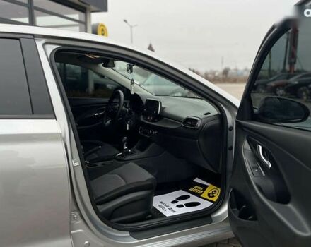 Хендай i30, объемом двигателя 1.5 л и пробегом 48 тыс. км за 14000 $, фото 21 на Automoto.ua