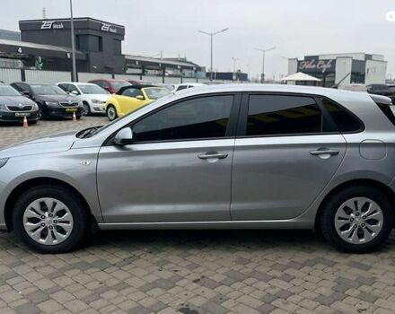 Хендай i30, объемом двигателя 1.5 л и пробегом 48 тыс. км за 14000 $, фото 3 на Automoto.ua