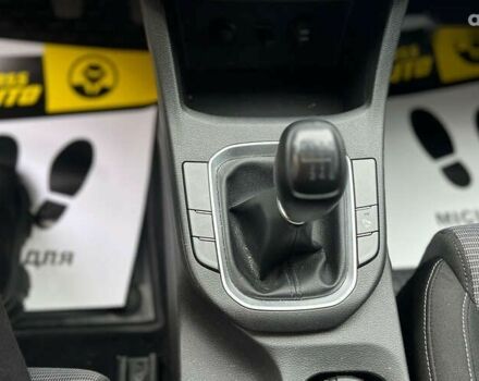 Хендай i30, объемом двигателя 1.5 л и пробегом 48 тыс. км за 14000 $, фото 19 на Automoto.ua