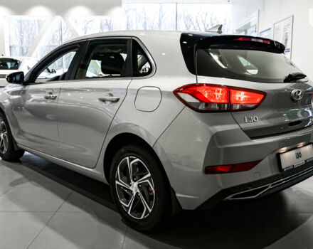 купити нове авто Хендай i30 2024 року від офіційного дилера Hyundai центр Львів Хендай фото