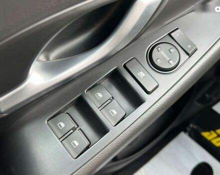 Хендай i30, объемом двигателя 1 л и пробегом 47 тыс. км за 13600 $, фото 11 на Automoto.ua