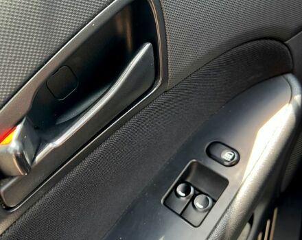 Хендай i30, об'ємом двигуна 1.6 л та пробігом 198 тис. км за 6500 $, фото 6 на Automoto.ua