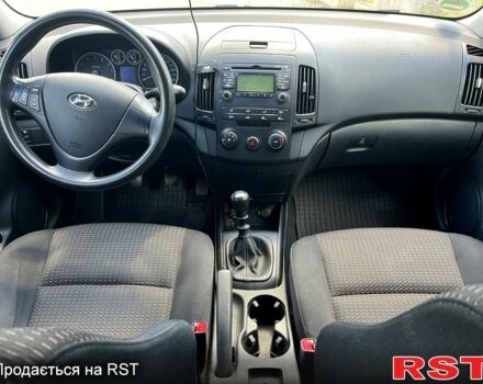 Хендай i30, об'ємом двигуна 1.6 л та пробігом 198 тис. км за 6500 $, фото 4 на Automoto.ua
